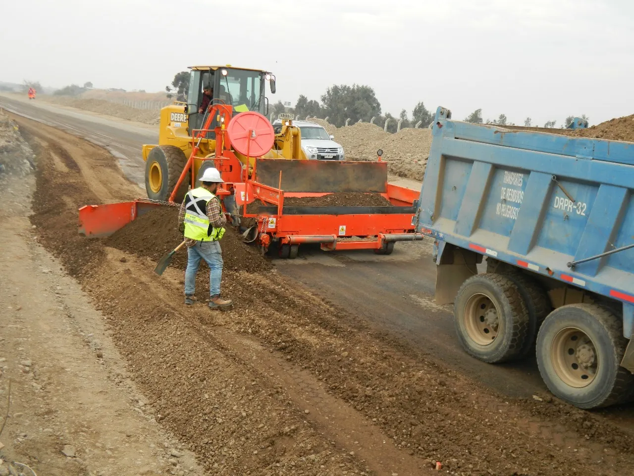 Servicio de extendido de bermas mecanizado - foto 4