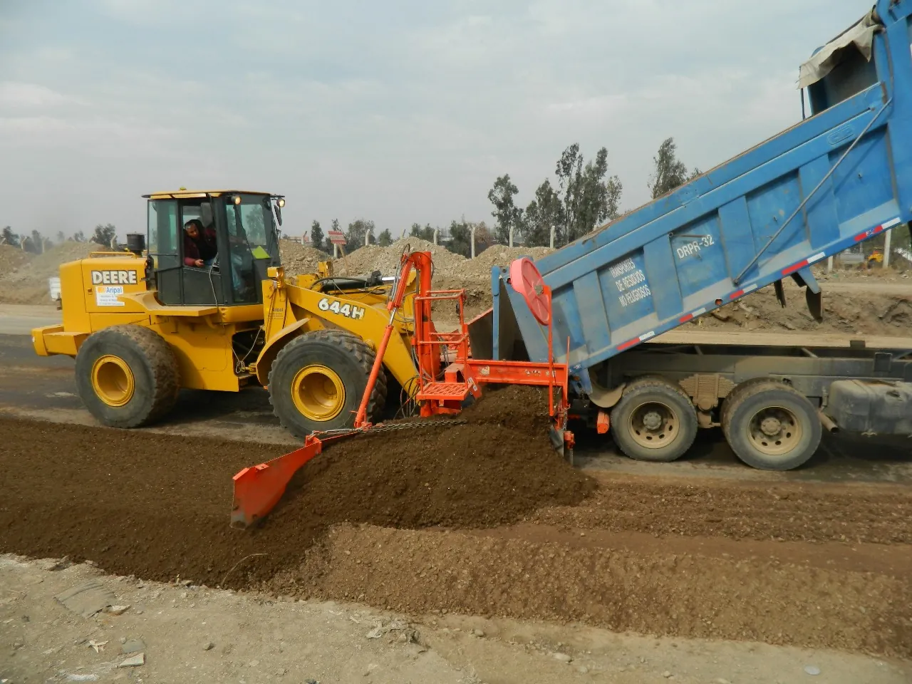 Servicio de extendido de bermas mecanizado - foto 9
